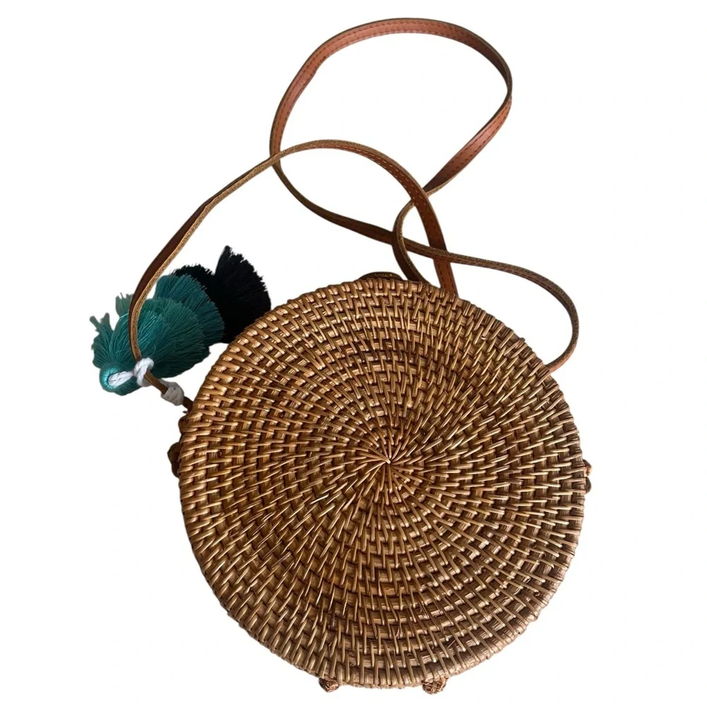 Unbranded Vacation Whicker Tassel Round Cross Bpdy Bag